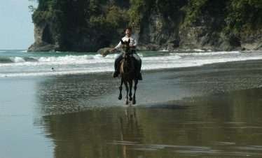 ENJOY OSA HORSEBACK RIDING